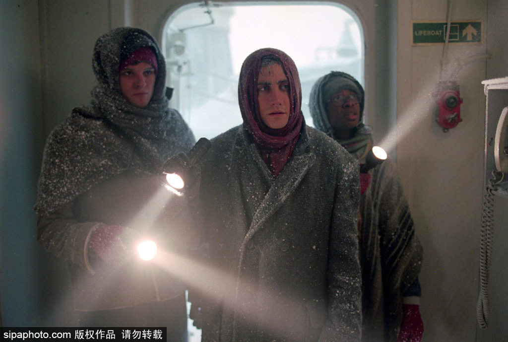 深邃让人看不清的蓝眼睛,绝美的蓝色眼睛