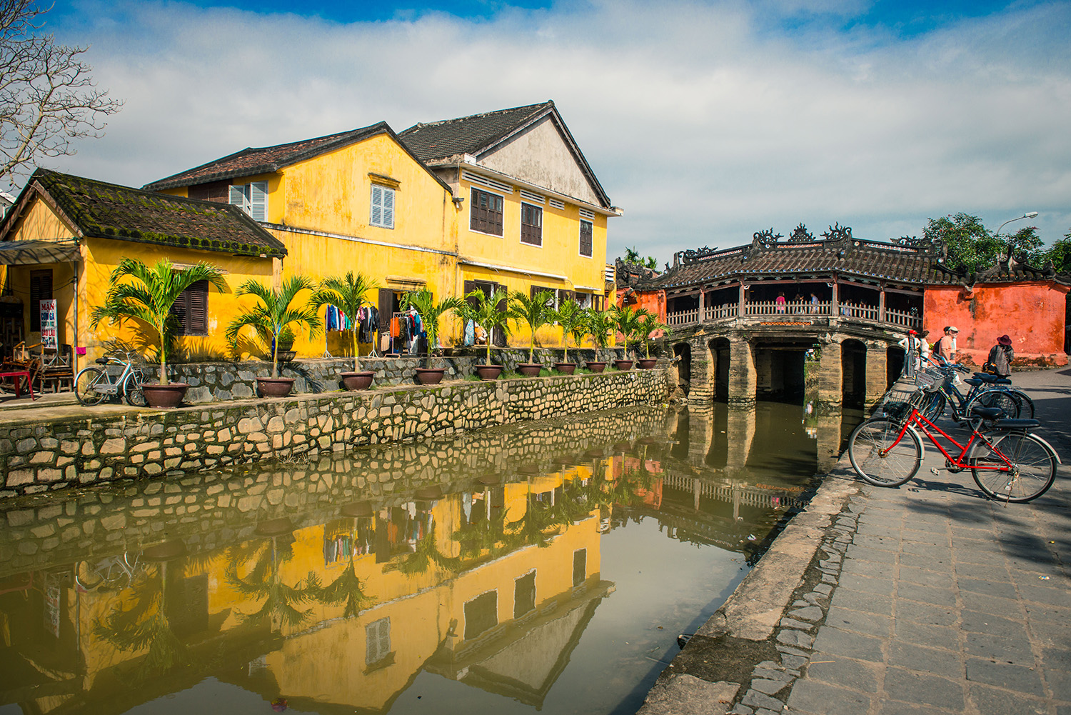 去越南玩三个月要带多少钱,去越南玩一趟要多少钱