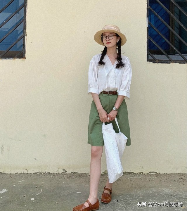 圆脸适合的帽子帽檐,脸尖戴什么针织帽子好看