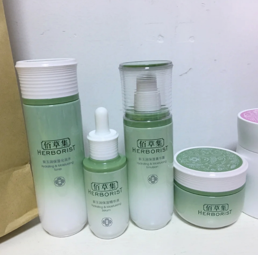 百雀羚水润保湿乳测评,百雀羚水乳测评适合什么肤质