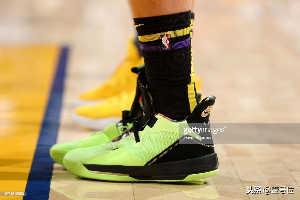 2018圣诞大战明星穿什么鞋,2018圣诞大战明星穿的球鞋