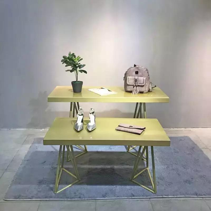 关于门店物品陈列,精品店铺货品陈列