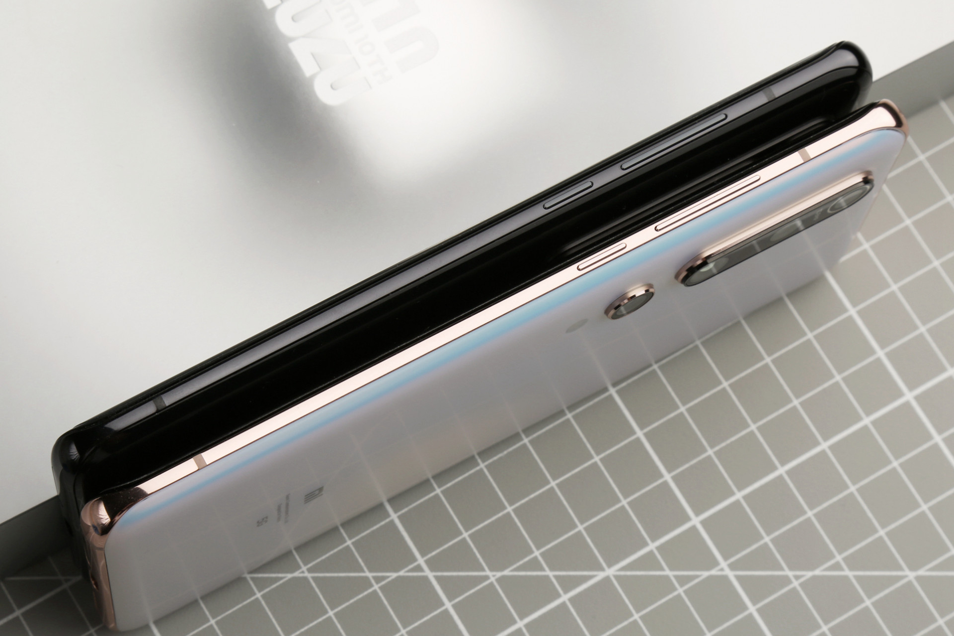 小米10至尊纪念版和华为p40pro+,小米10至尊纪念版对比华为mate40