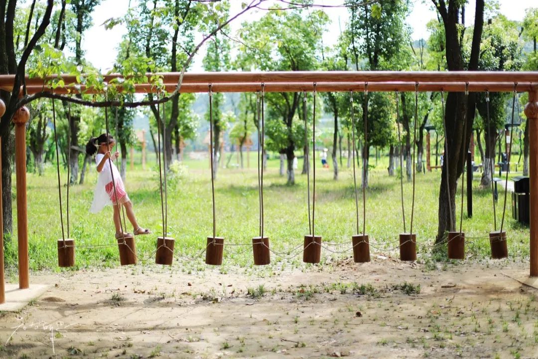 房车露营旅行推荐,自驾出游露营野炊房车营地