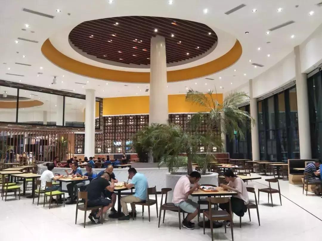 中国高速服务区,被忽略的...万亿生意