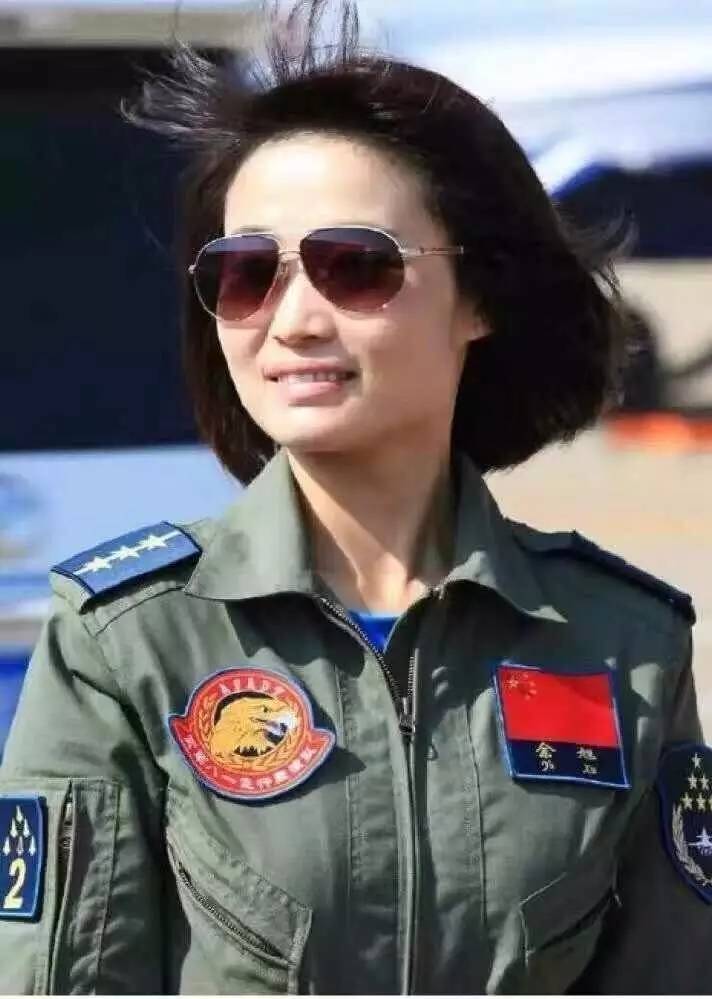 飞行训练时突发事故余旭跳伞失败,飞行员余旭跳伞了为什么没有成功