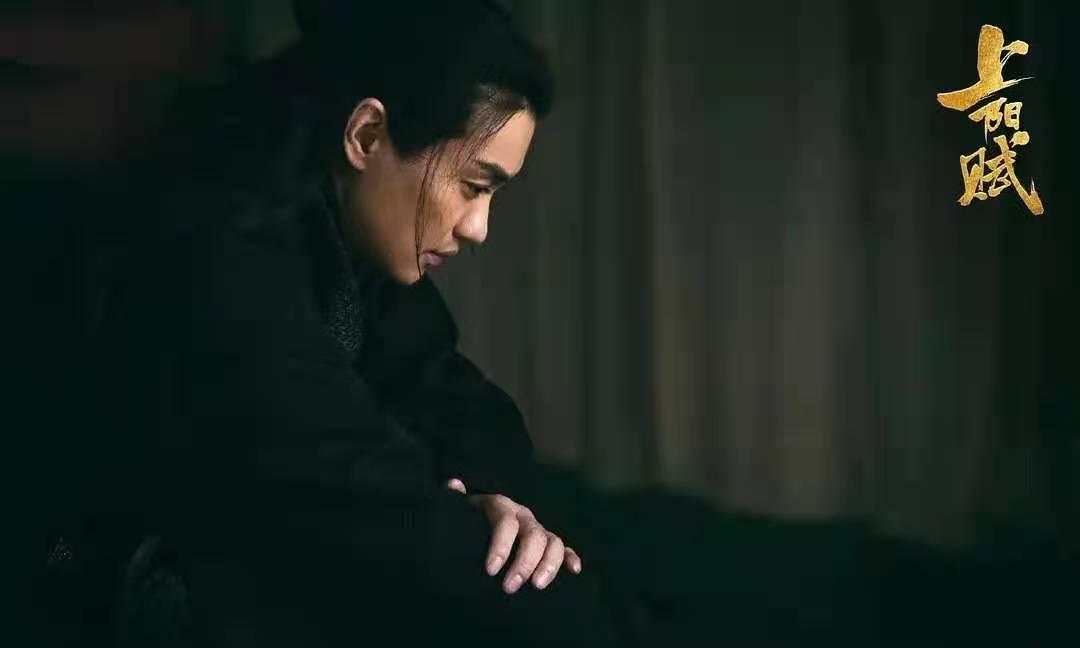 这部披着权谋大戏外衣的剧,依旧摆脱不了十足的玛丽苏剧情