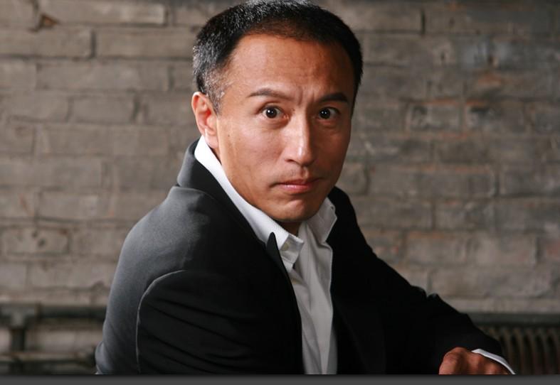 那个曾不顾家人反对，毅然出国留学的王洛勇，如今去了哪里？