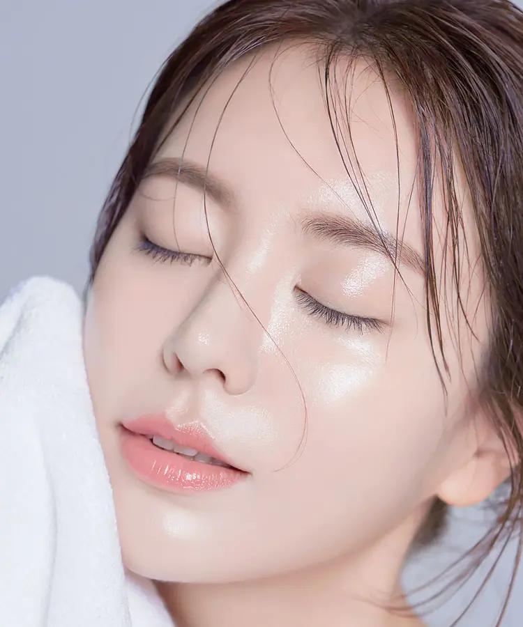 能放进包包的“美容院”，随时淡纹护眼，素颜美女少不了它