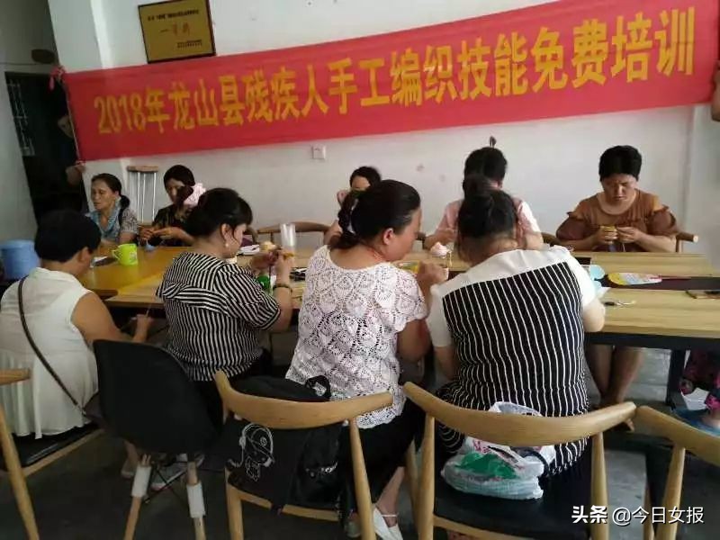 危难时刻更见真情,危难时刻见真情的女人