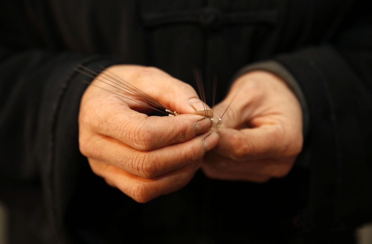 终南山活死人墓道长,悬壶济世30年,女弟子患癌症拜师后生命延续