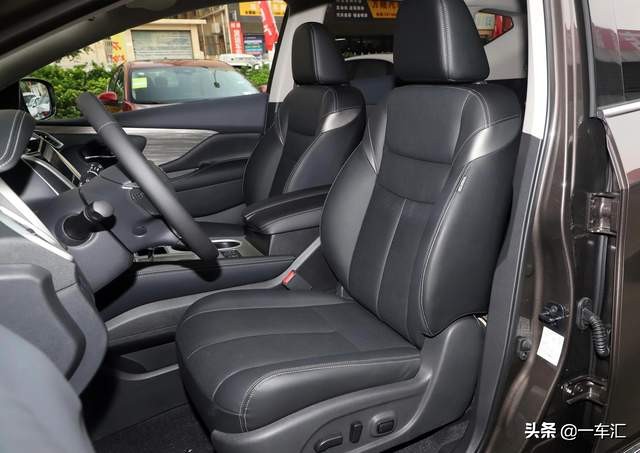 日产楼兰四驱智联版有哪些配置,日产楼兰两驱智联版落地价