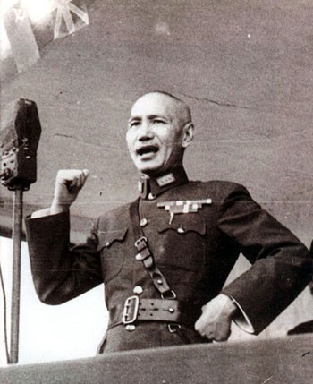 1950年,毛主席如何指挥韩先楚解放海南岛?战神薛岳兵败令蒋不解