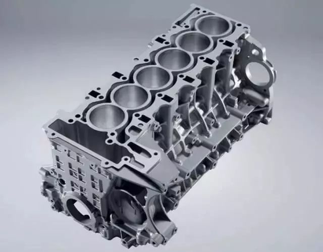 铸铁发动机的优劣势,铸铁发动机比铝发动机重多少