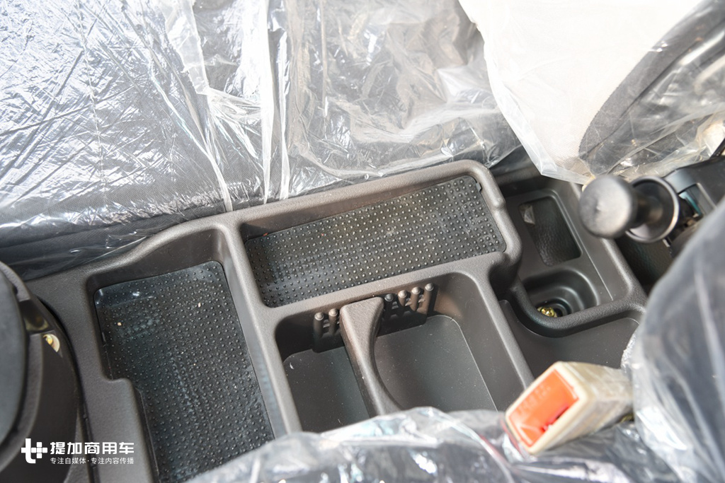 奥驰五征农用车,五征飞碟自卸农用车