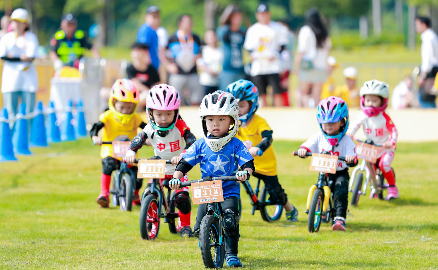 飞鹤超萌运动会抽奖盛典,飞鹤爱婴岛超萌运动会