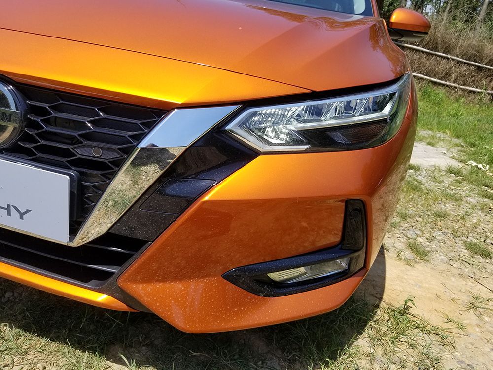 日产轩逸14款1.6无级xvcvt尊享版,试驾朗逸plus1.5l和14代轩逸谁好