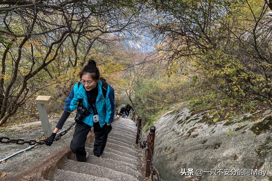 为什么爬华山都是夜爬,华山自古一条道很有必要爬吗