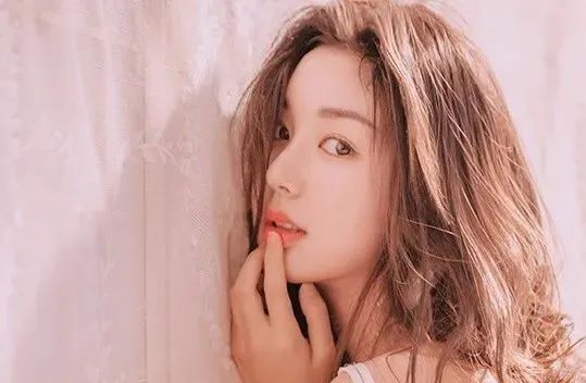 跟女生微信聊天怎么找话题大全,和女生在微信聊天怎样找话题