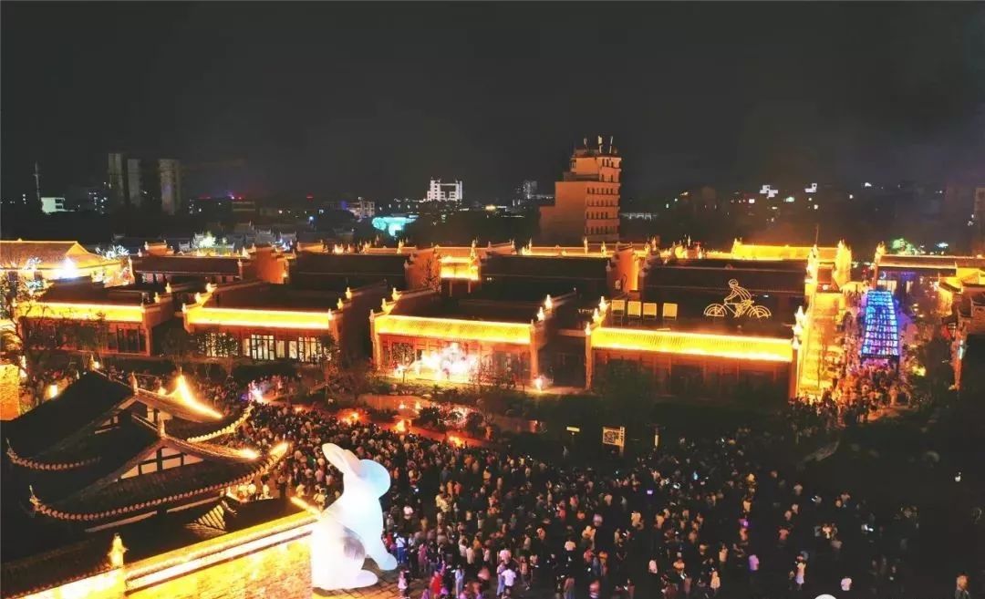 中国万载国际烟花节,中国万载烟花晚会