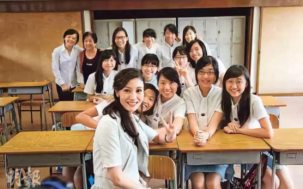 章小蕙破产的原因,章小蕙和钟镇涛现况有联系吗