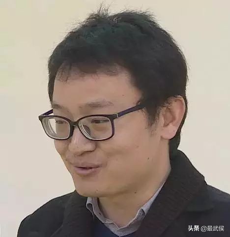 0.89秒复原魔方！12岁武侯娃亮相央视，挑战魔方速拧职业高手