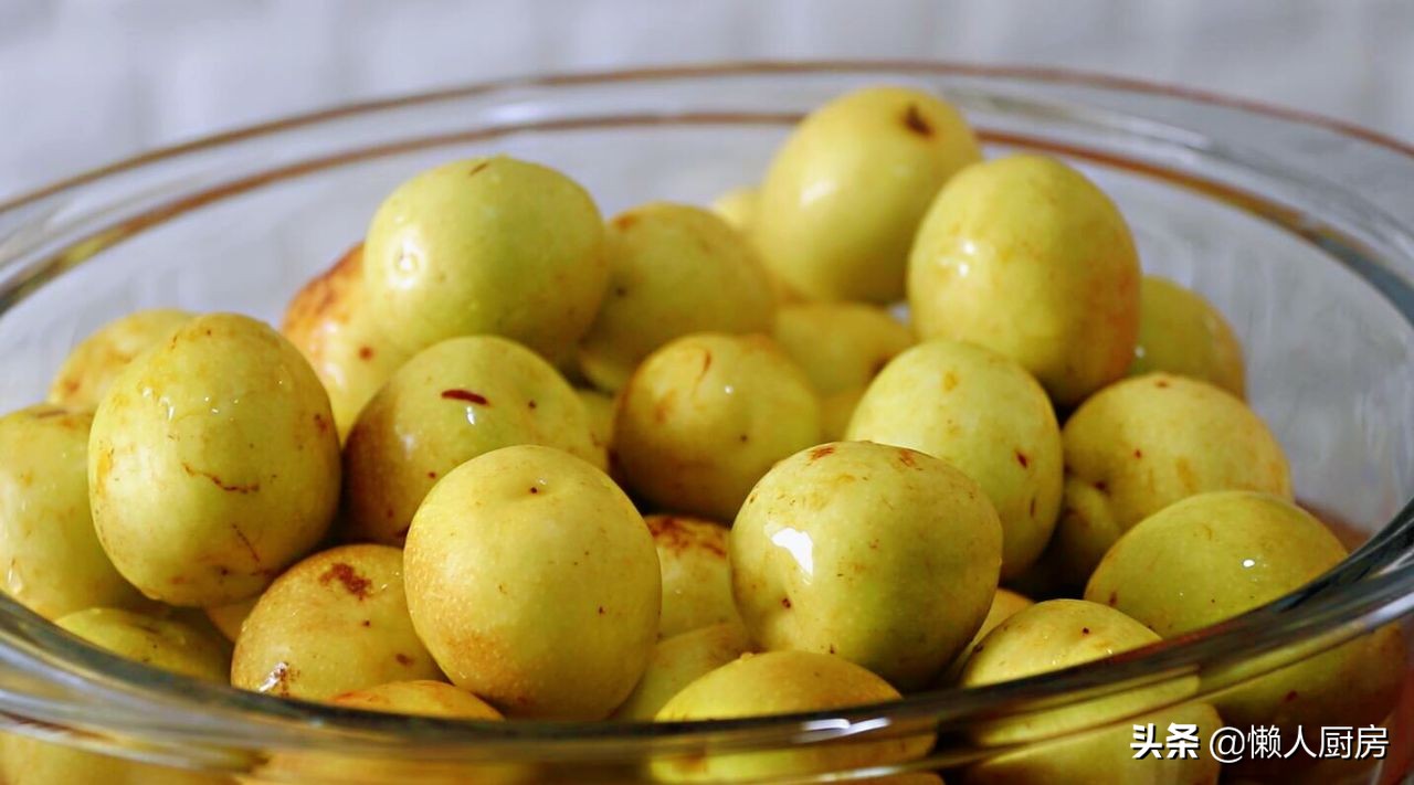 又到了吃枣子的季节,吃不完的枣子可以这样做,保存时间长