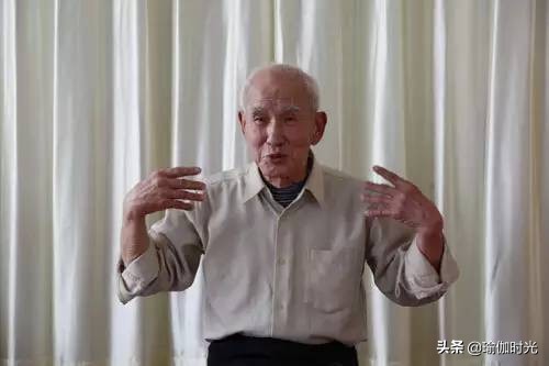 中国最老瑜伽老头,67岁大爷练得一身好瑜伽