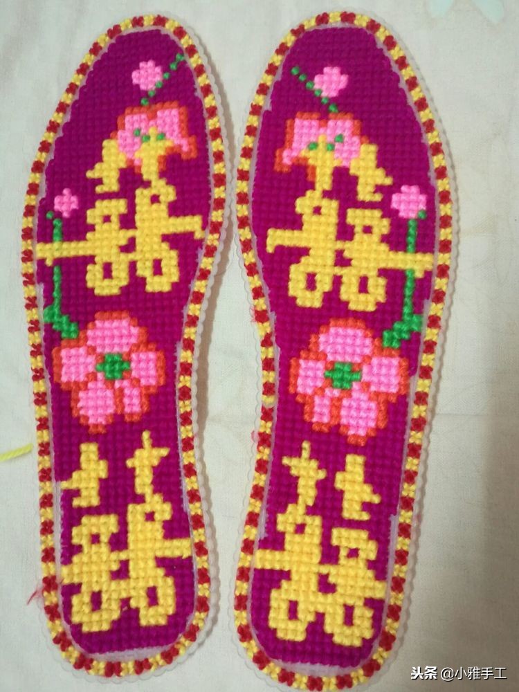 云南小巧妹自做鞋垫刺绣教程,孙姐手工刺绣鞋垫教程