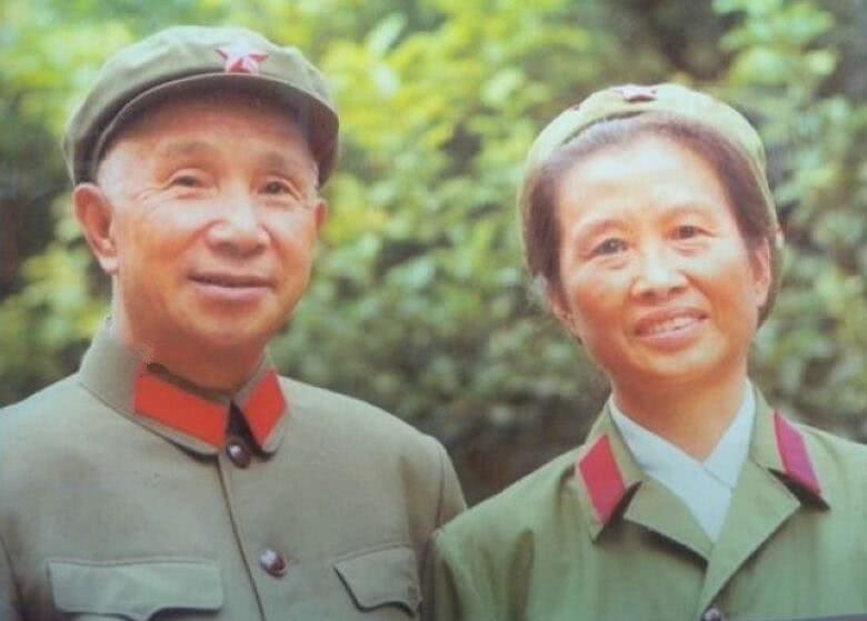 十大大将夫人新中国成立后都担任什么工作,1955年有几人授衔