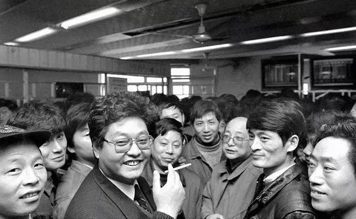 股民杨怀定简介,股神杨怀定讲课