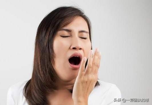 怀孕后喜欢闻一些怪味,为啥怀孕后嘴里那么多粘液还发苦