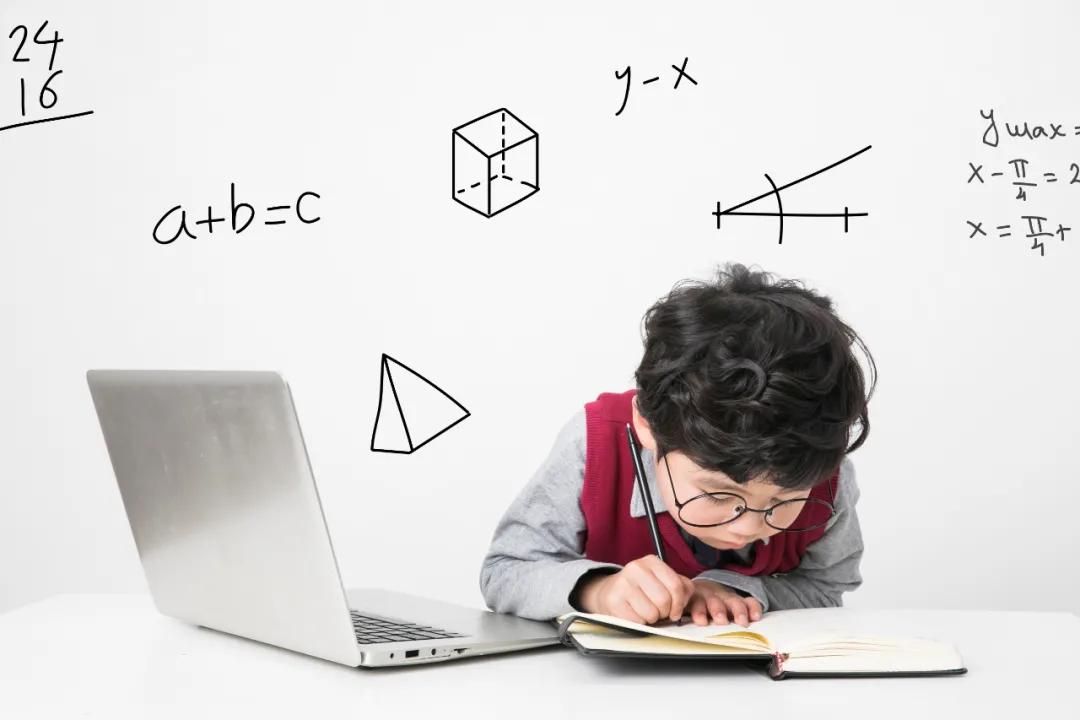 “清洗”管理层，痛失名师：新东方在线换来同增近11倍亏损