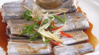 带鱼怎么腌制清蒸好吃窍门,微波炉清蒸带鱼的做法大全