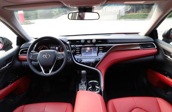 懂你所想，玩转第八代凯美瑞的极致操控