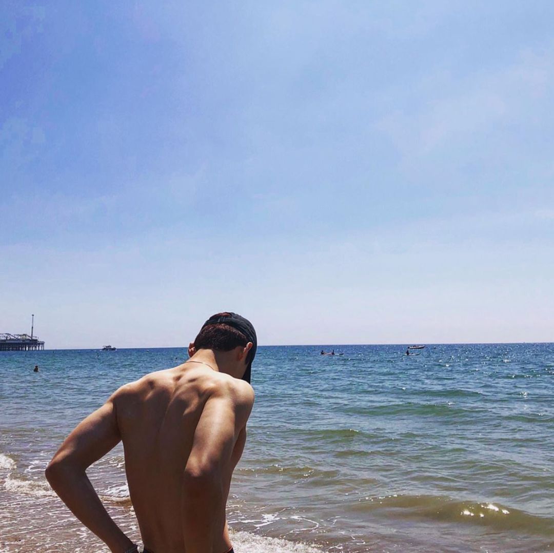 男明星注意形象,男明星绅士细节