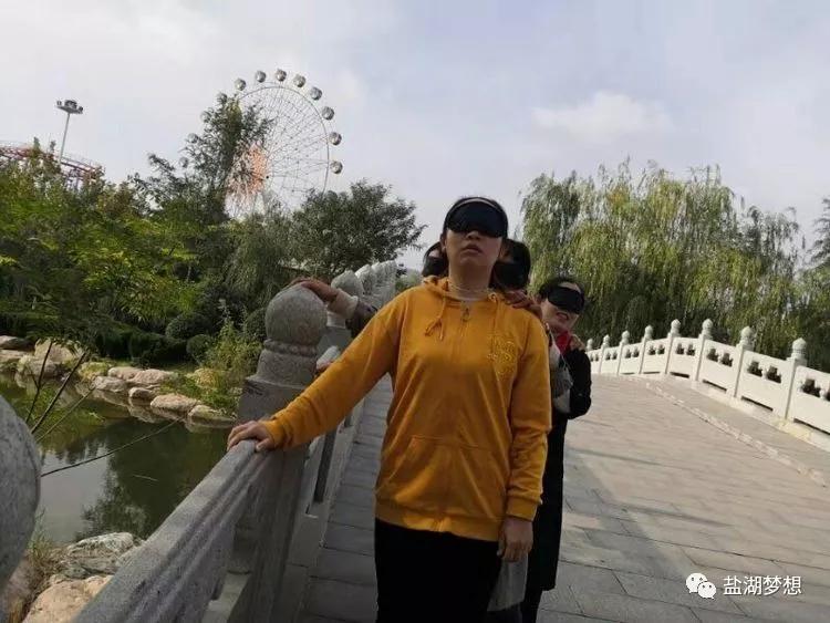 爱育爱沙龙,爱是一团火散是满天星演讲