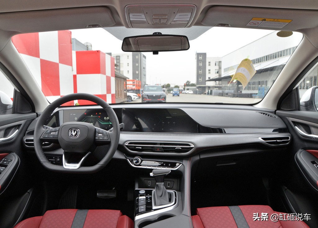 最新款长安逸动顶配,2021款长安逸动手动豪华性价比