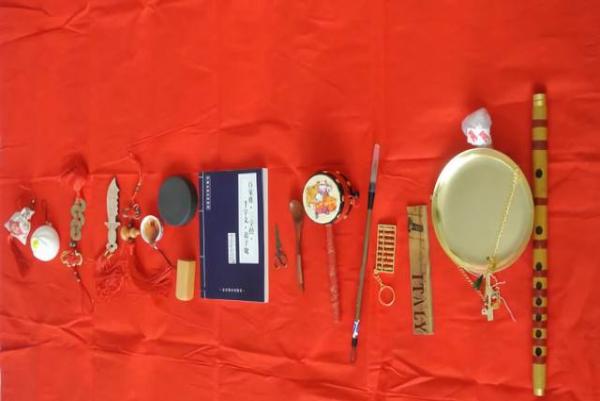 小孩周岁抓周操作流程,满周岁抓周的正确方法