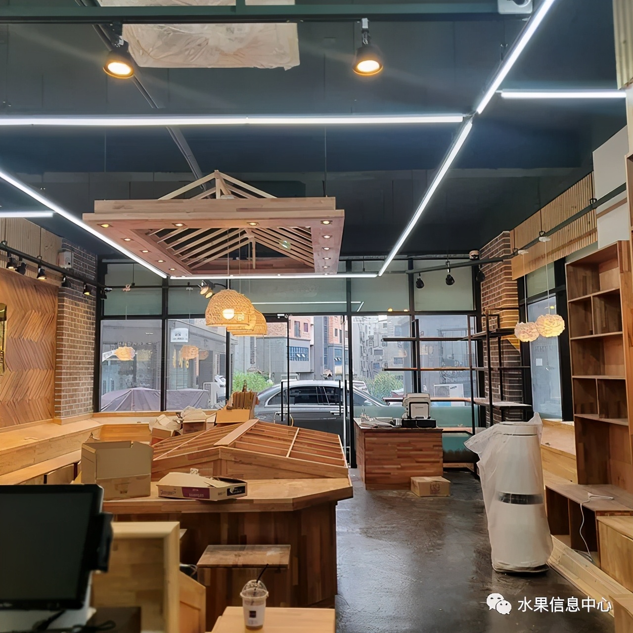 开水果店加盟好还是自己开好,新手开水果店加盟哪个品牌好