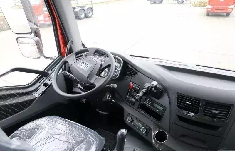 解放j6p最新款2.0有哪些安全配置,解放j6p420牵引车自重多少