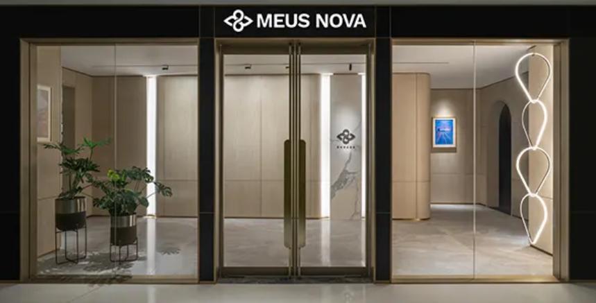 铂尼思、威法、KLFCASA等，高定风口下，谁能“加冕为王”？