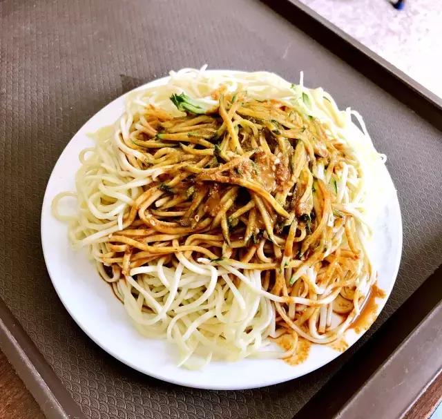 没想到北京地铁4号线这几站地能有30家好吃的,够你吃一年