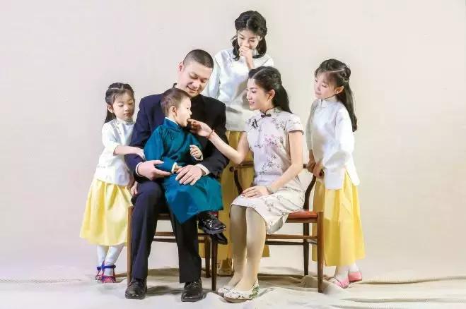 如何画一张过春节的全家福,技术贴的正确贴法视频