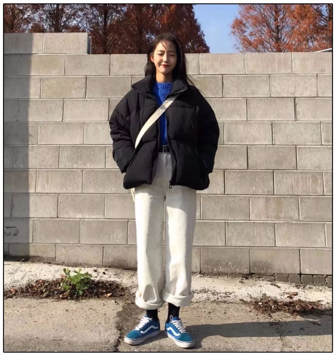冬天棉服怎么搭配直筒裤,棉服搭配阔腿裤搭配什么鞋子好看