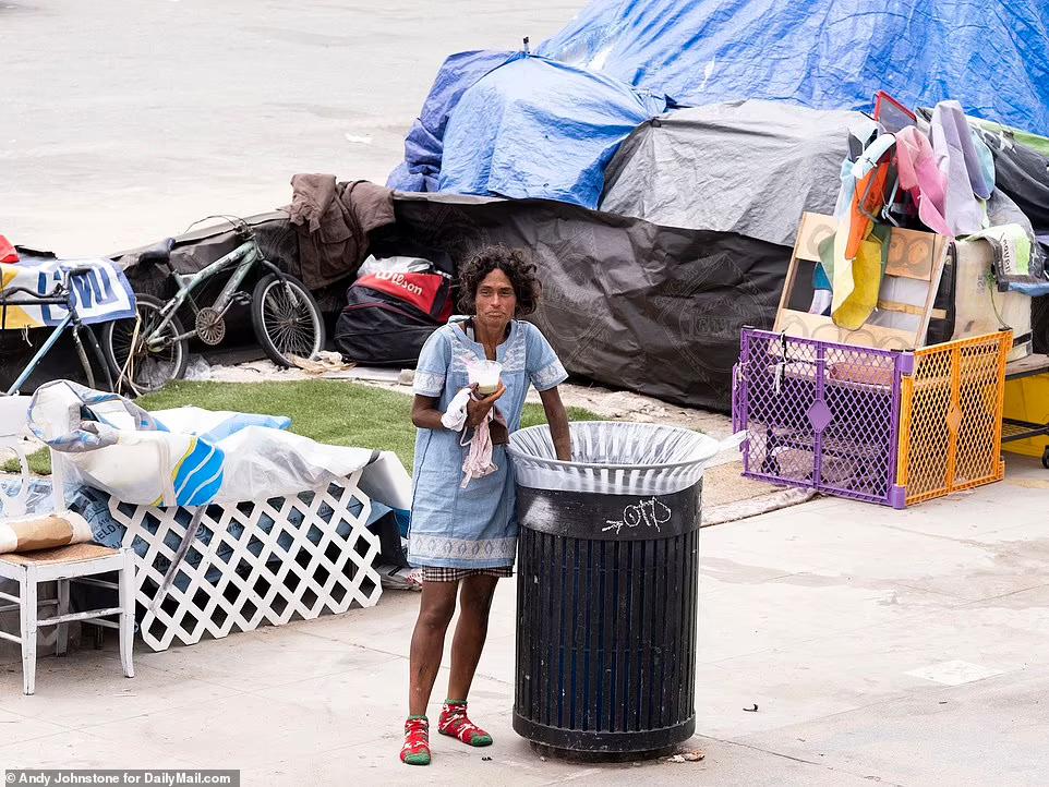 美国最富加州崩塌？大企业跑路，居民出逃，流浪汉占领城市