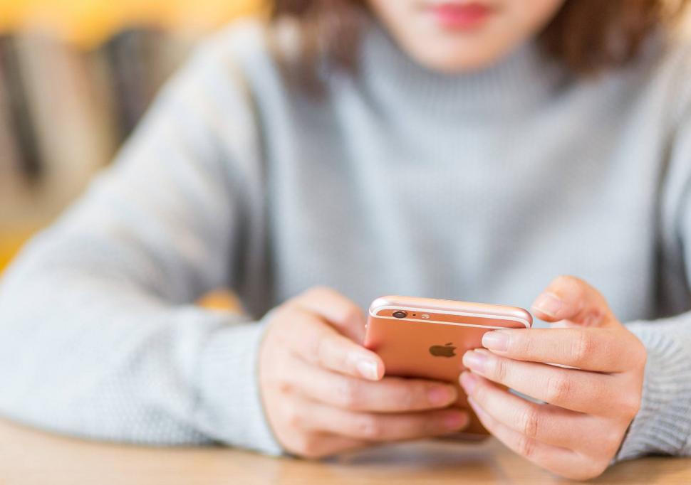 vivo手机信号满格网速慢怎么设置,手机网络突然网速很慢是什么原因