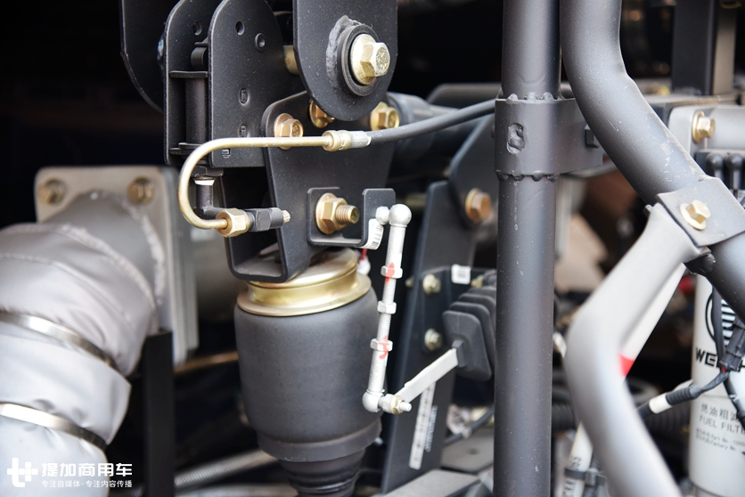 大运n9h550牵引头有多重,大运重卡最新款n9h