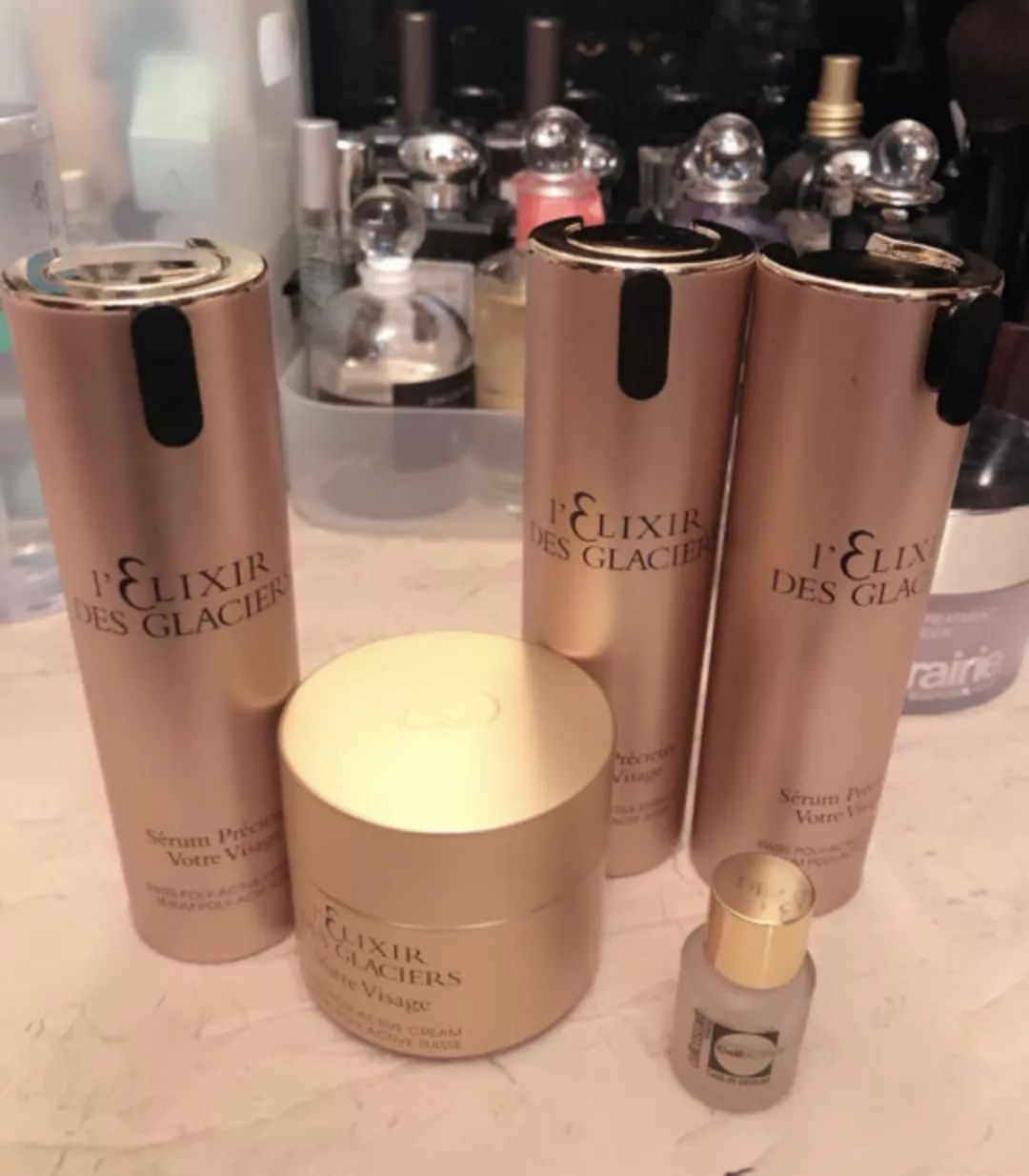 几十块钱真正好用的面霜,差不多一千多块钱的面霜有哪些