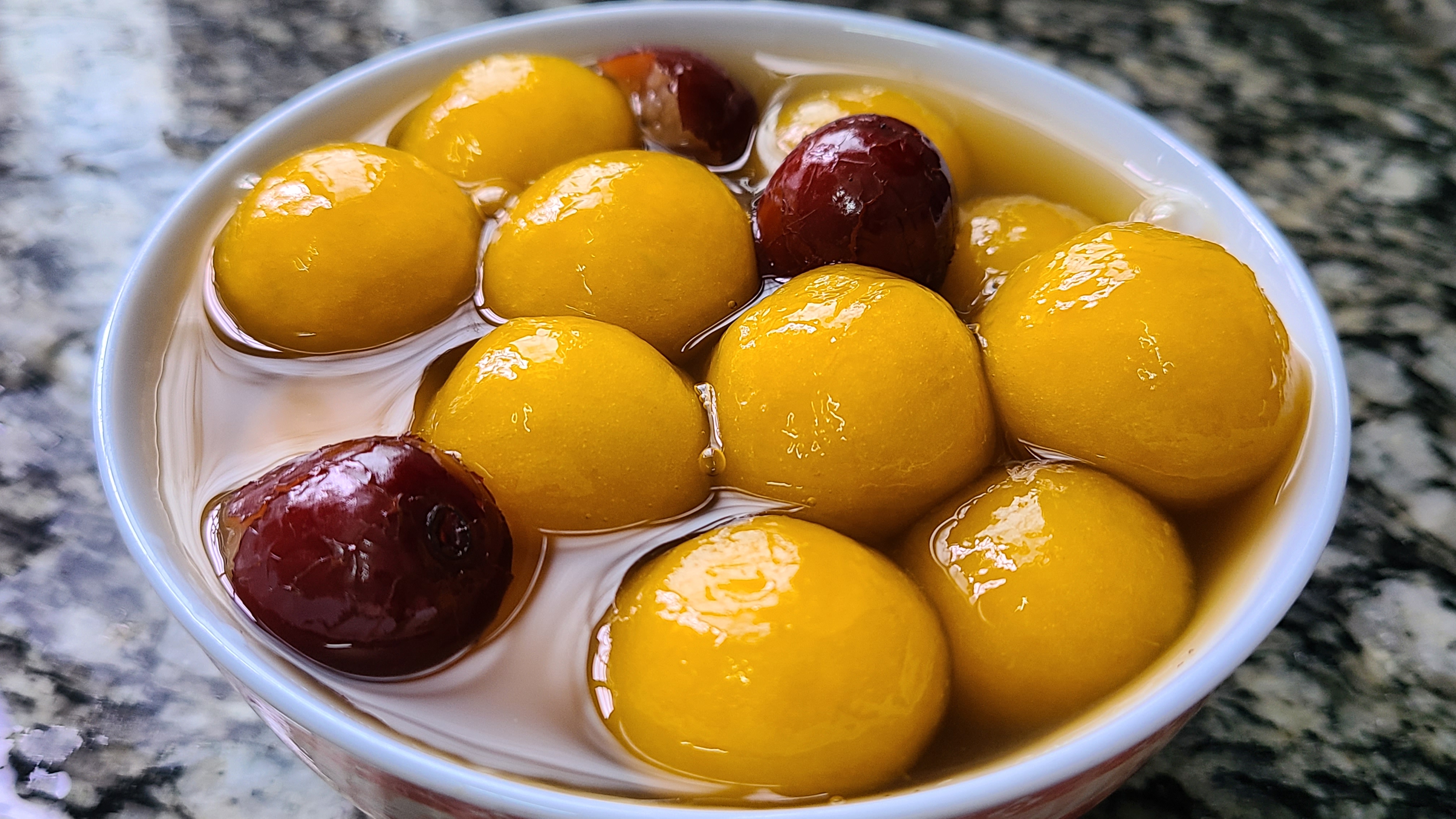 冬天广东正宗粤式糖水,广东秋冬糖水怎么做